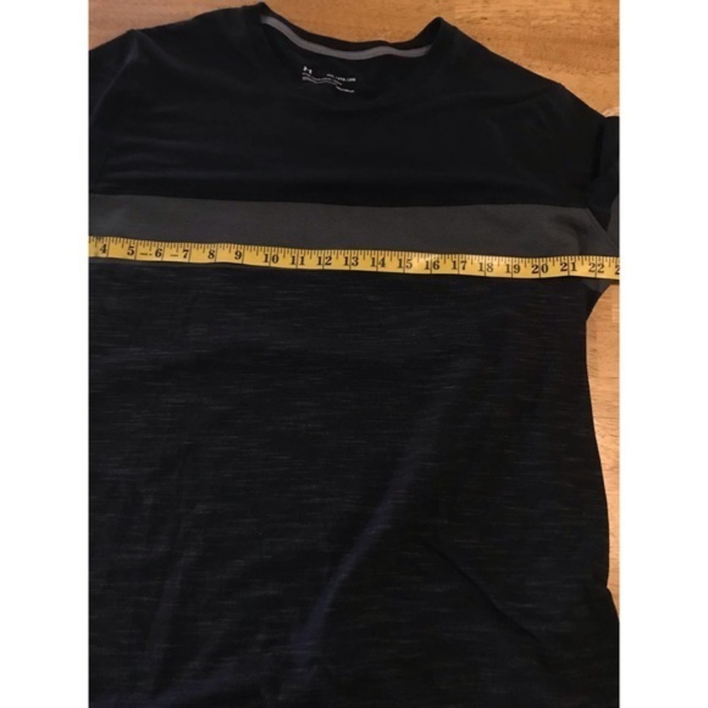 Under Armour Heat Gear Men's ‎ 2XL Short Sleeve Black, Grey Tee Shirt - Picture 8 of 14